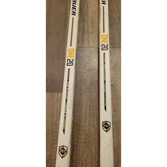 2 Vintage Bauer Nike One 20 Hockey Stick Right Handed Junior Flex 52 P92 Lindros - Picture 8 of 10